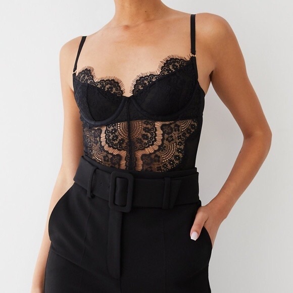 ISO Aritzia babaton encore bodysuit in black - Picture 1 of 2